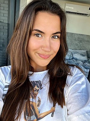 be honest. am i pretty? F27'