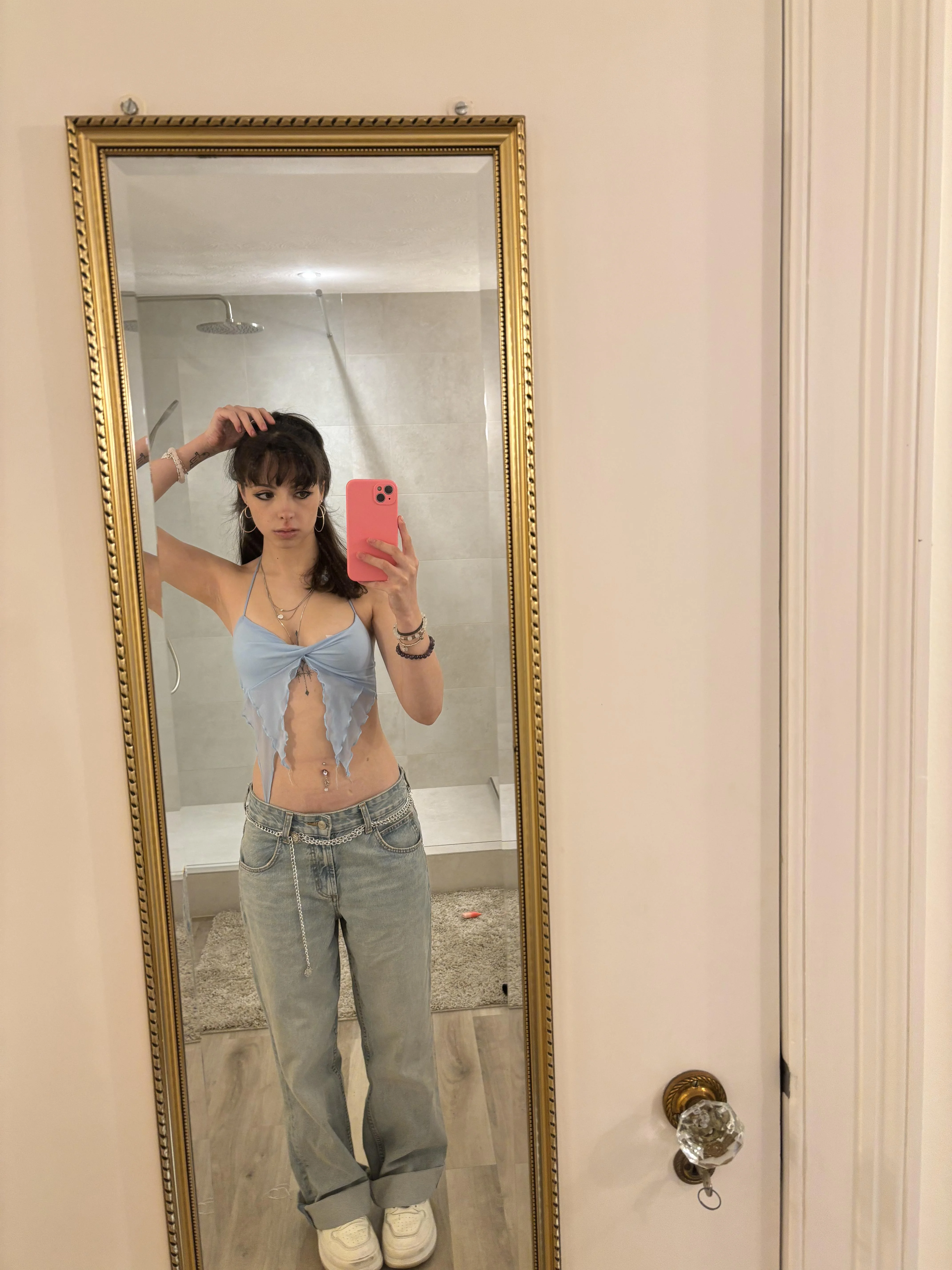 sexy in this top picture 1 of 1