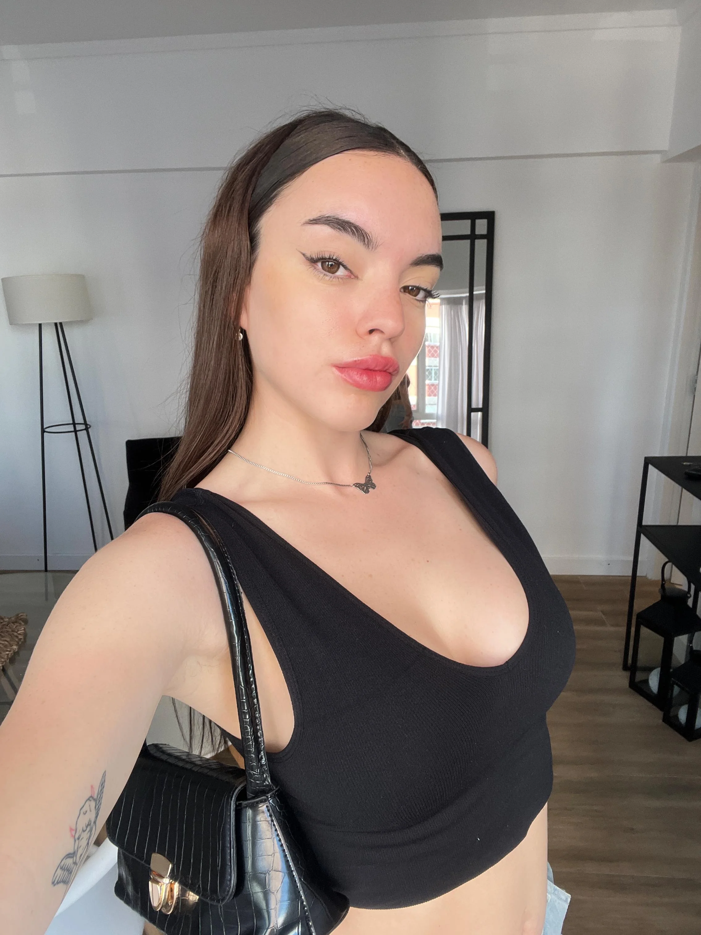 Great feeling skin but still needs a lil pampering picture 1 of 1