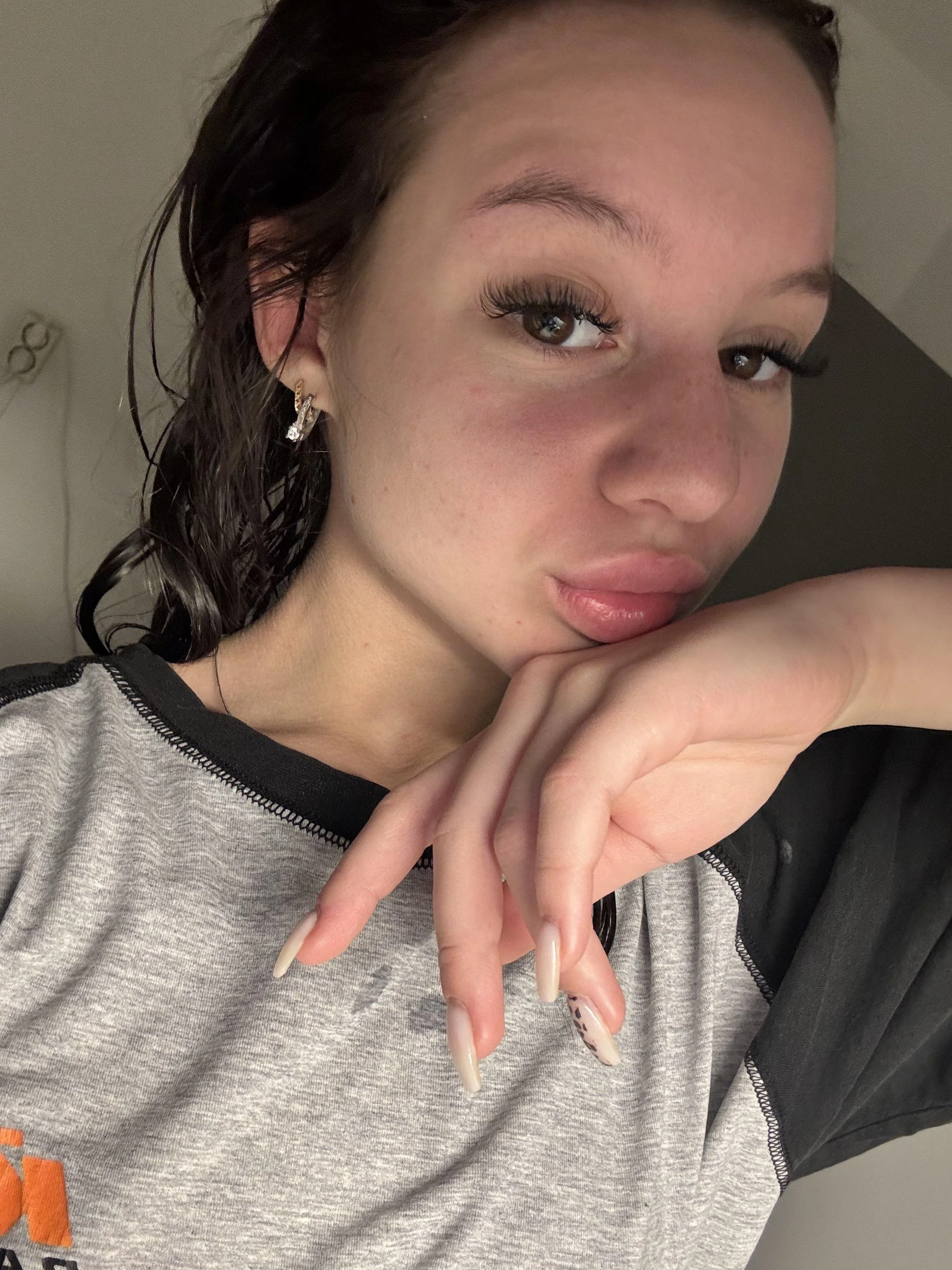 Barefaced beauty picture 1 of 1