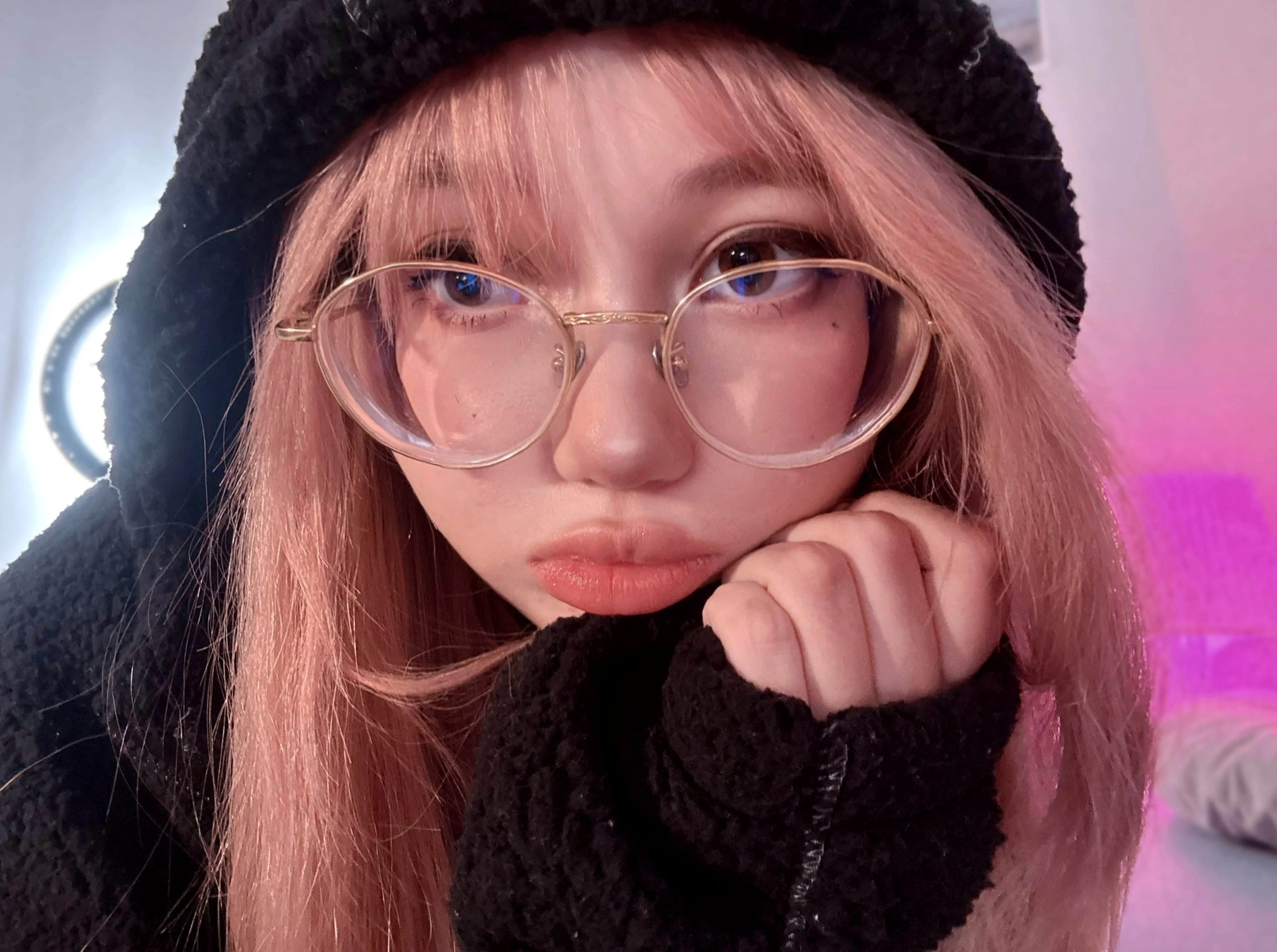 felt kinda classy with my new glasses ☺ picture 1 of 2