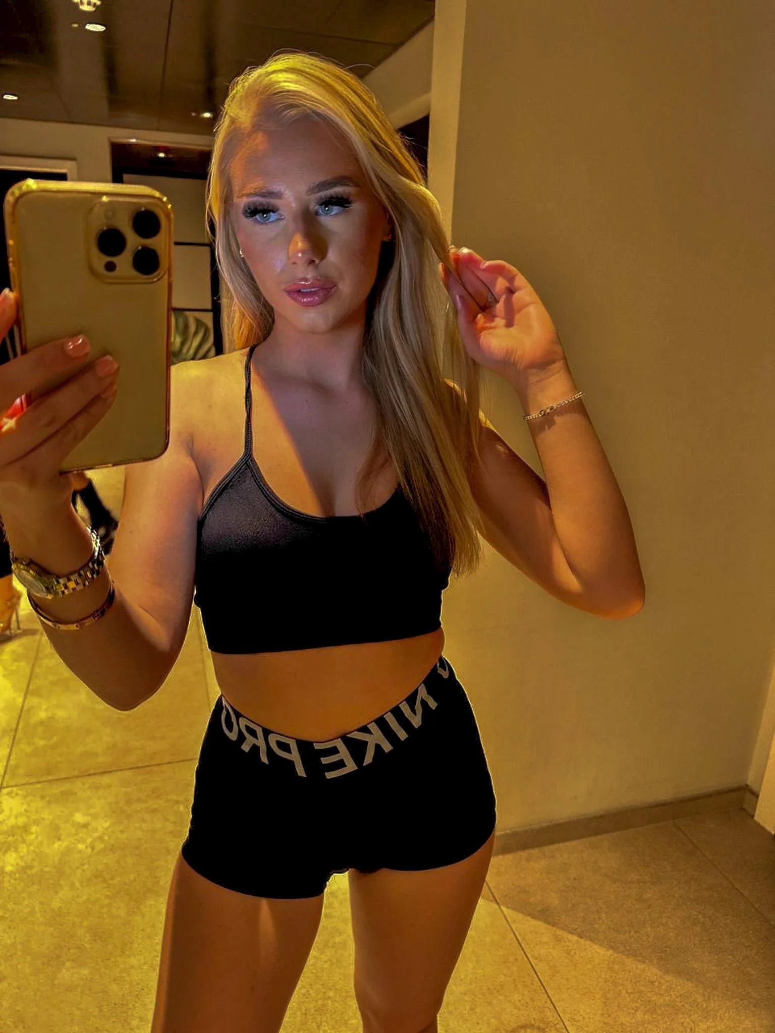 Feeling hot, even in my tame mode picture 1 of 1