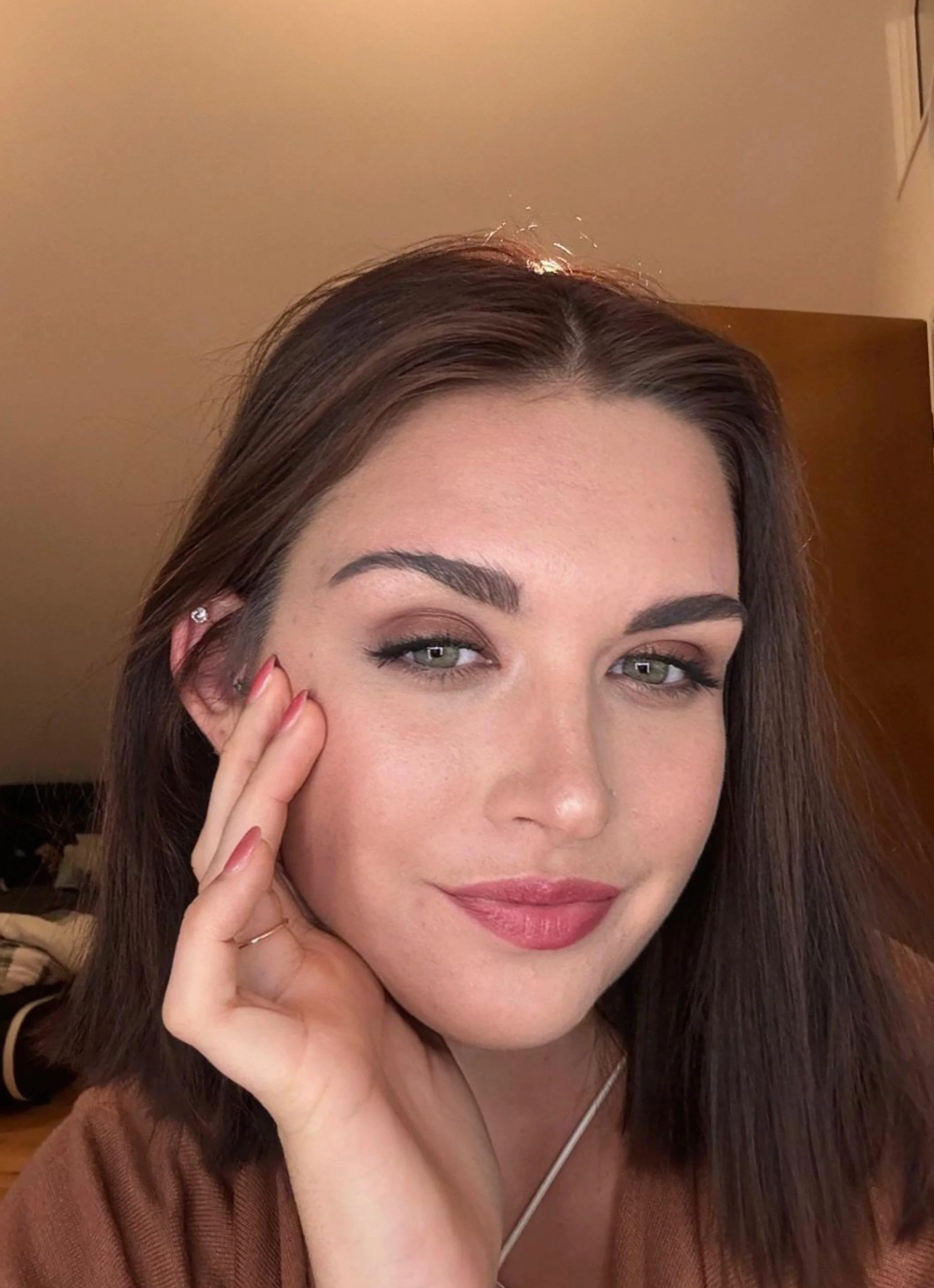 Feeling pretty picture 1 of 1