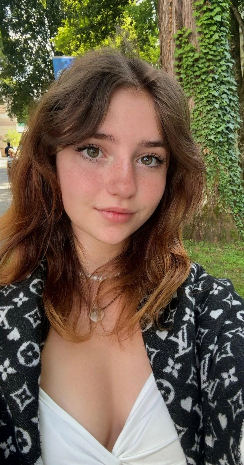 i honestly wonder if i look good at all picture 1 of 1