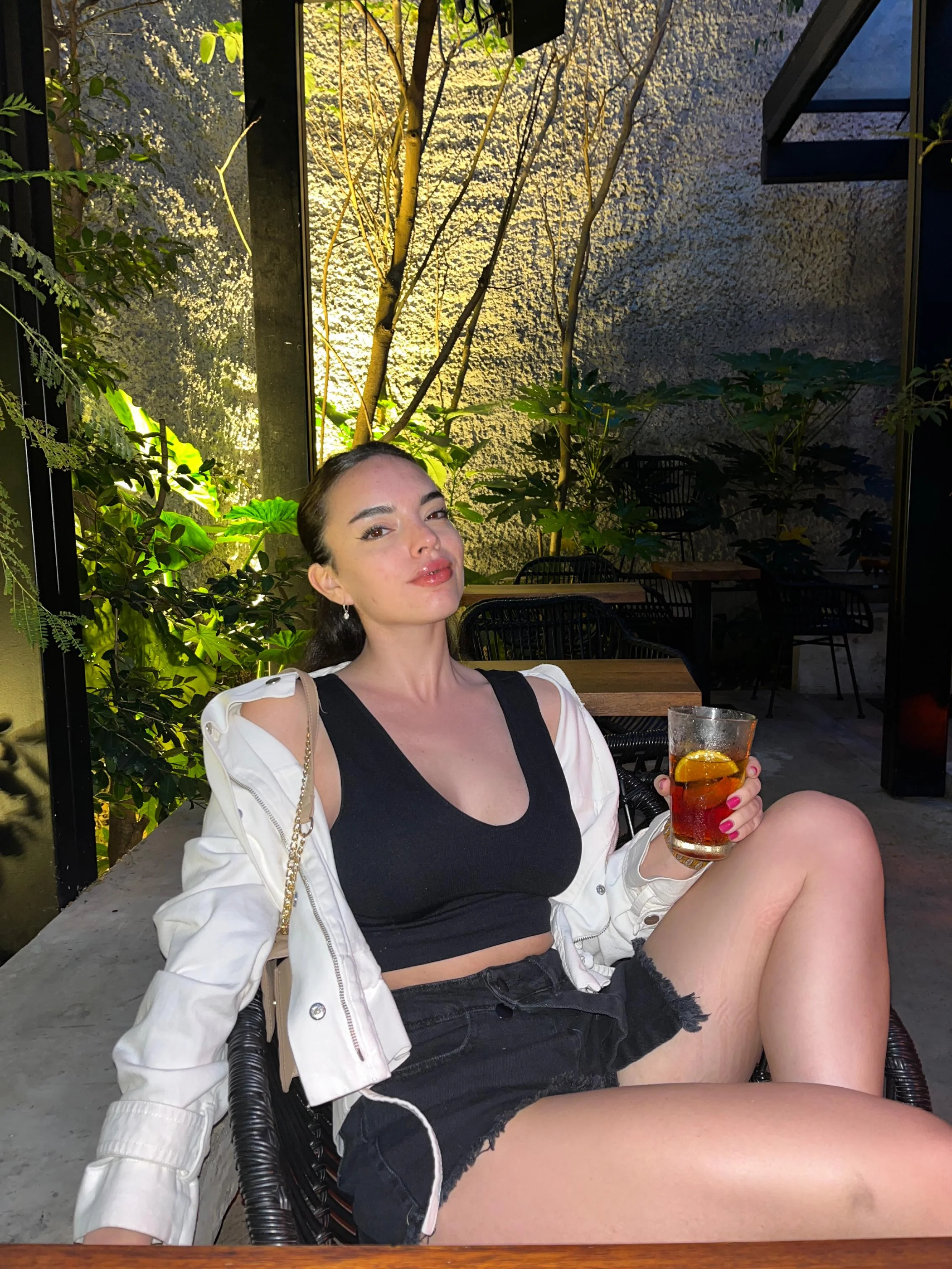 Will someone take me out to a date? picture 1 of 1