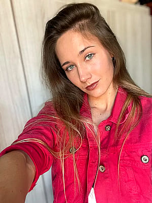 Am i the type of girl you want to date?'