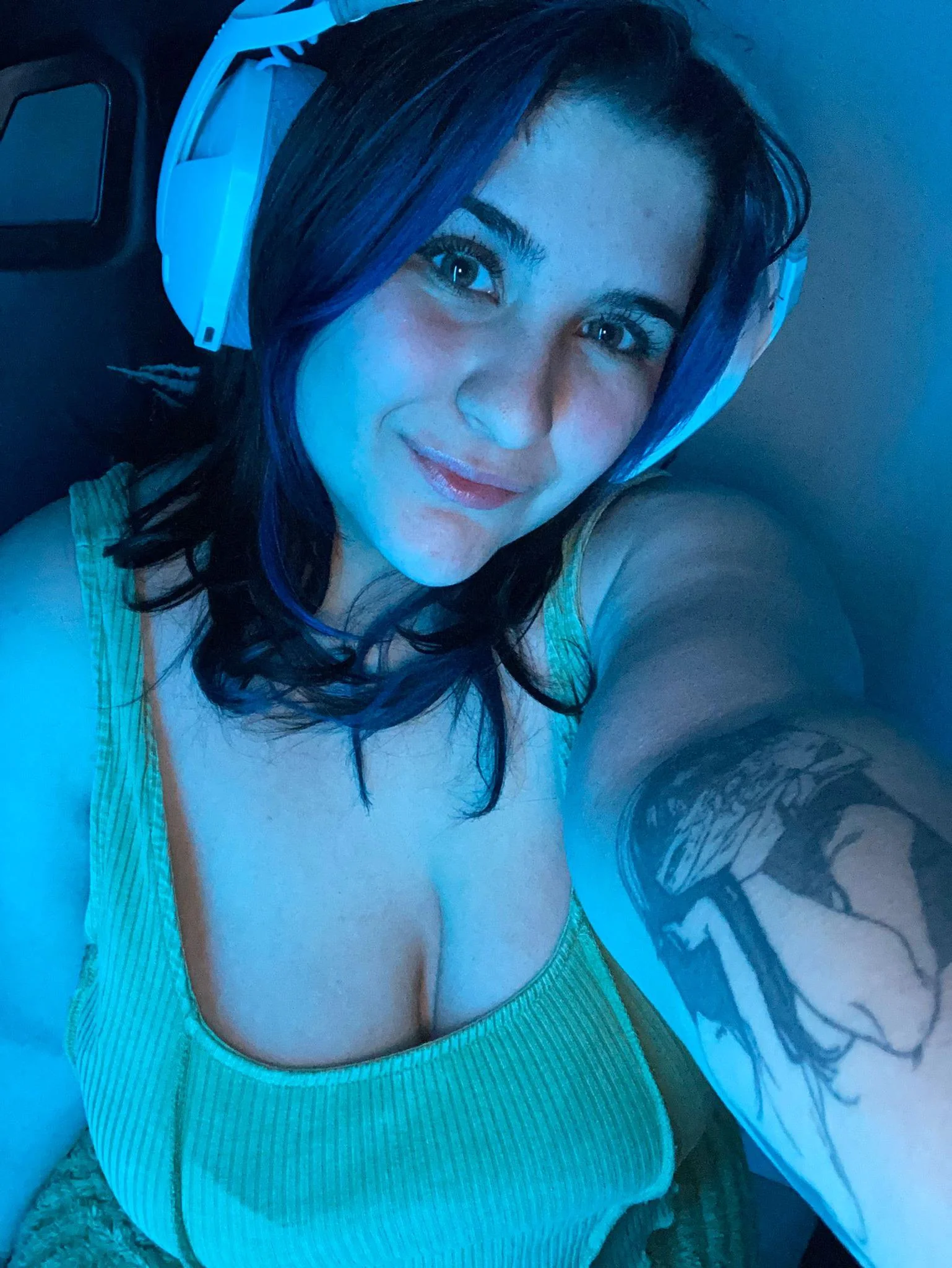 You think I am pretty? picture 1 of 1