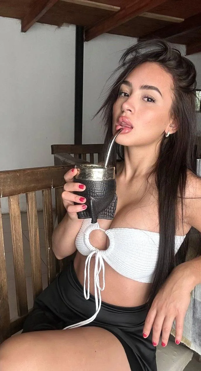 let me seduce you with ma sexy body picture 1 of 1