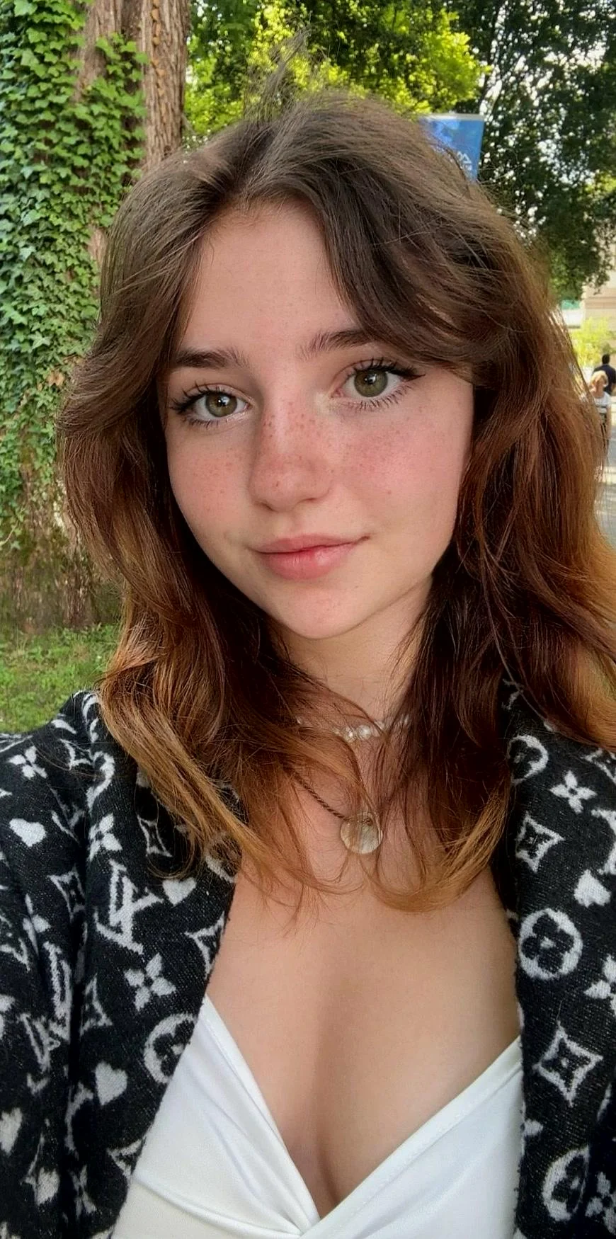 i really don’t think my look’s worth posting picture 1 of 1