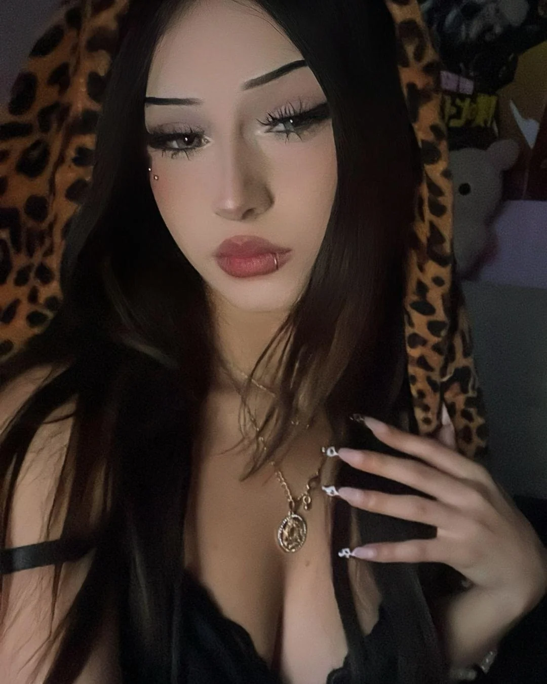 Sweet like sugar, hot like fire picture 1 of 1