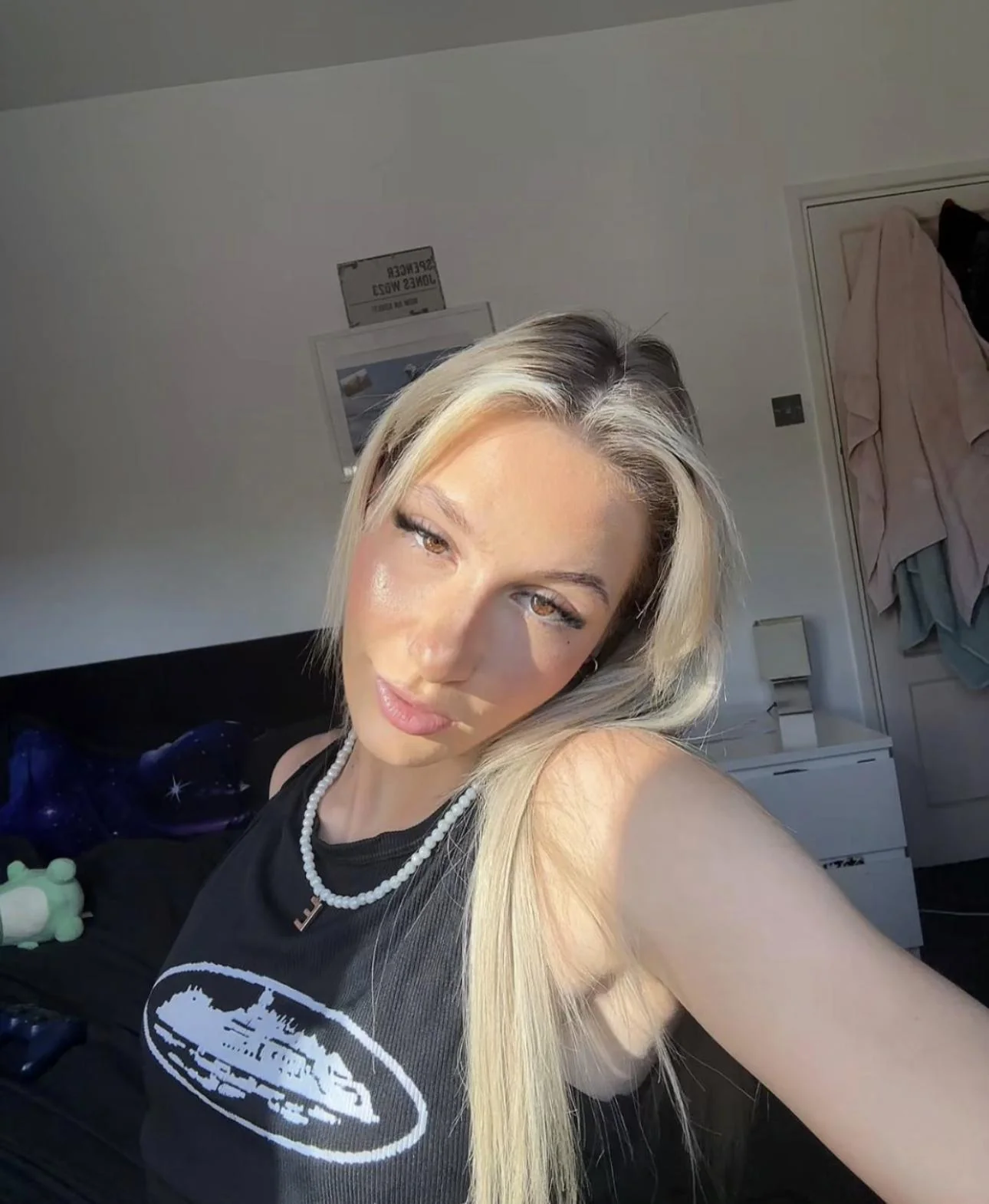 feeling cute today picture 1 of 1
