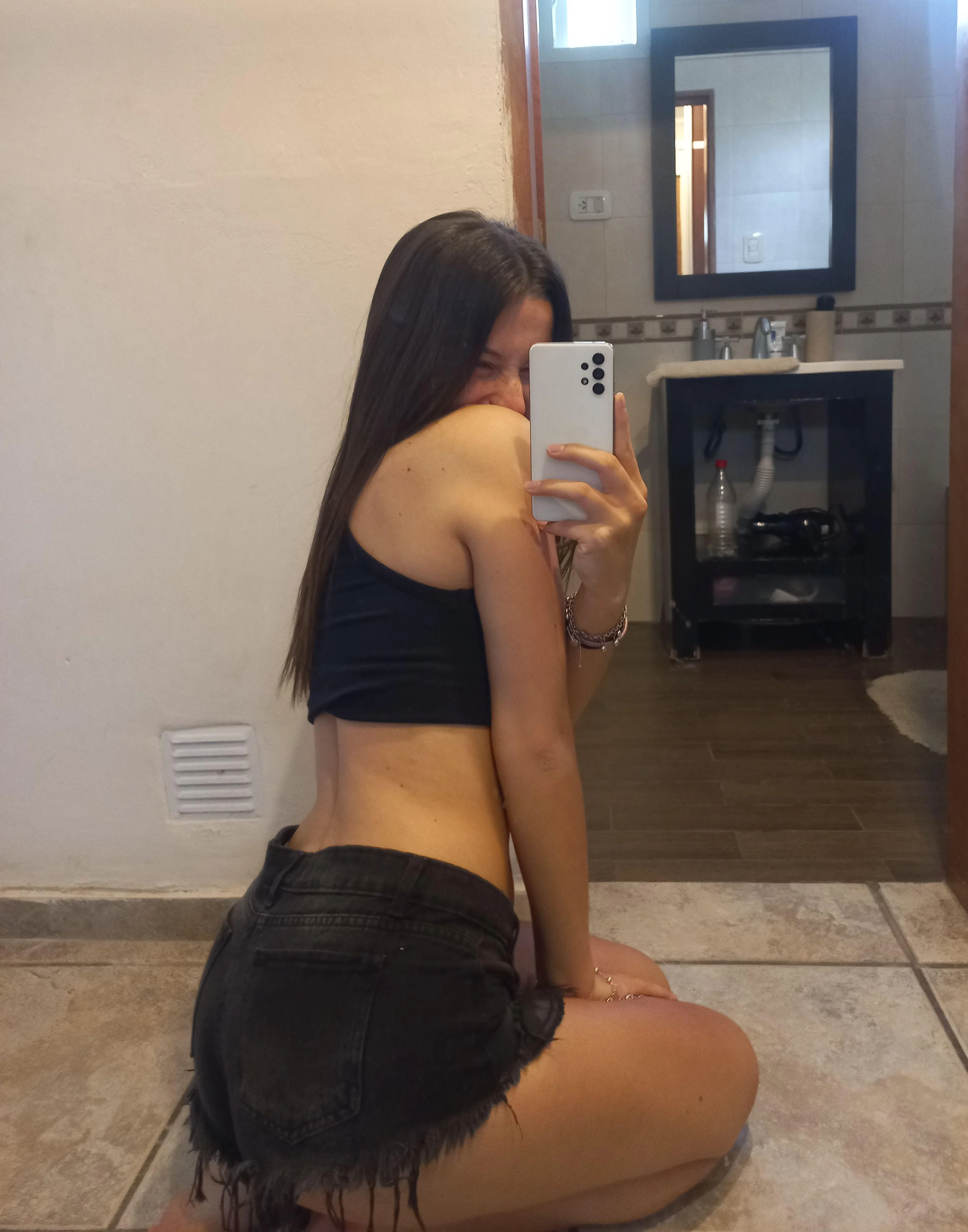 I may not have the sexiest body, but I’m proud of what I’ve got! picture 1 of 1