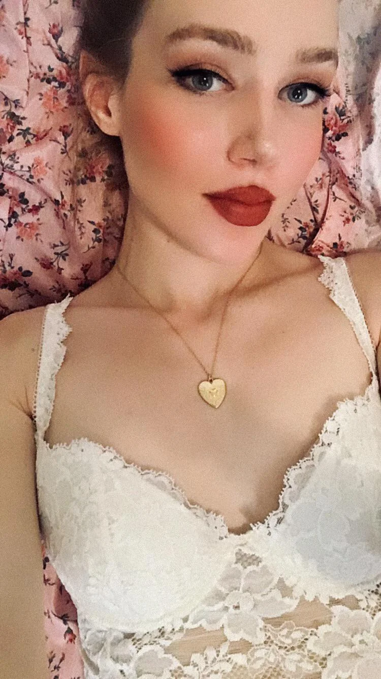 I’m super sweet and eager to please <3 picture 1 of 1