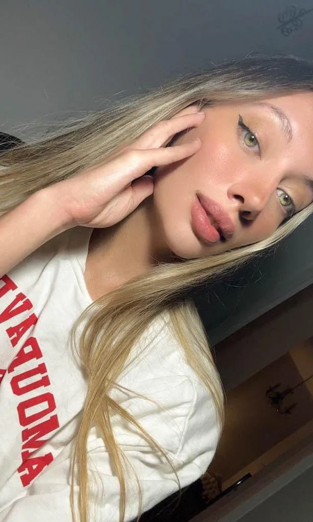 your fav college teen picture 1 of 1
