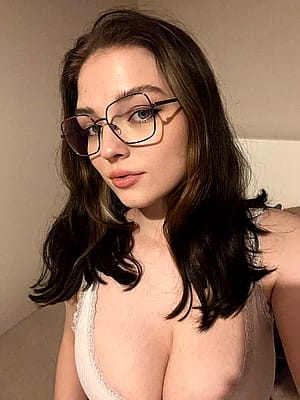 Am I hot enough for a date? F18'