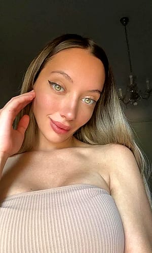 do you think im sexy without being nude'