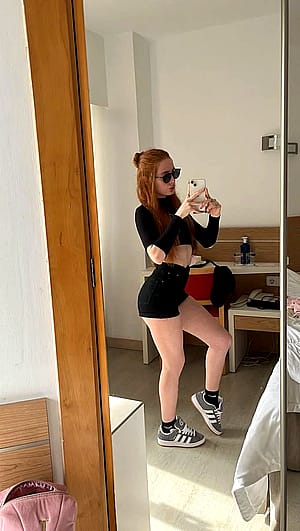 F18 be honest do i look hot rn?'