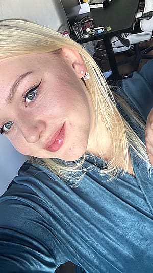 Guess who’s got a little something for your eyes only.'