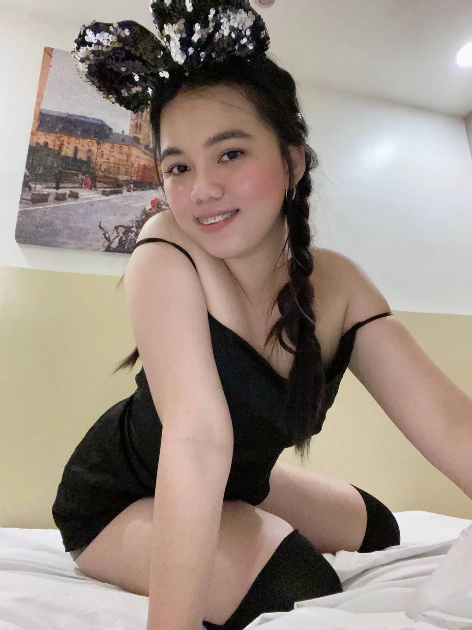 If I was yours what sweet things would you do for me? picture 1 of 1