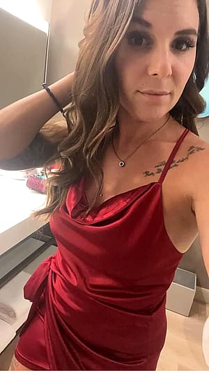 Do I look sexy on this red dress?'