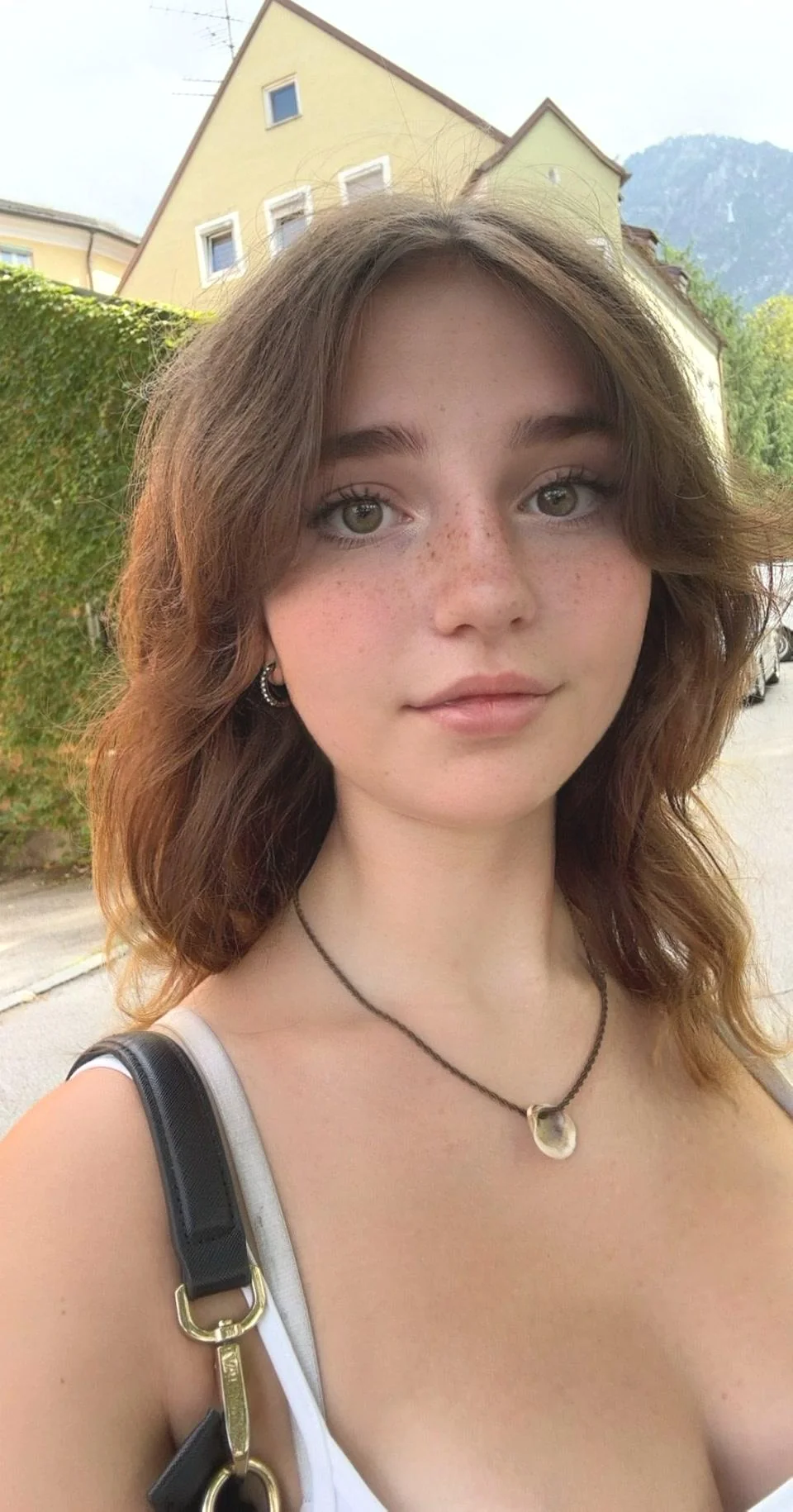 not sure if my look is as pretty as i imagine picture 1 of 1