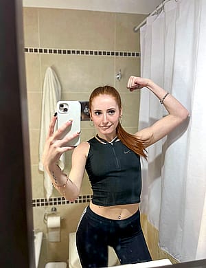 Tell me the truth, Am I hot? F18'