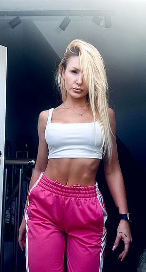 Do you like fit milfs?'