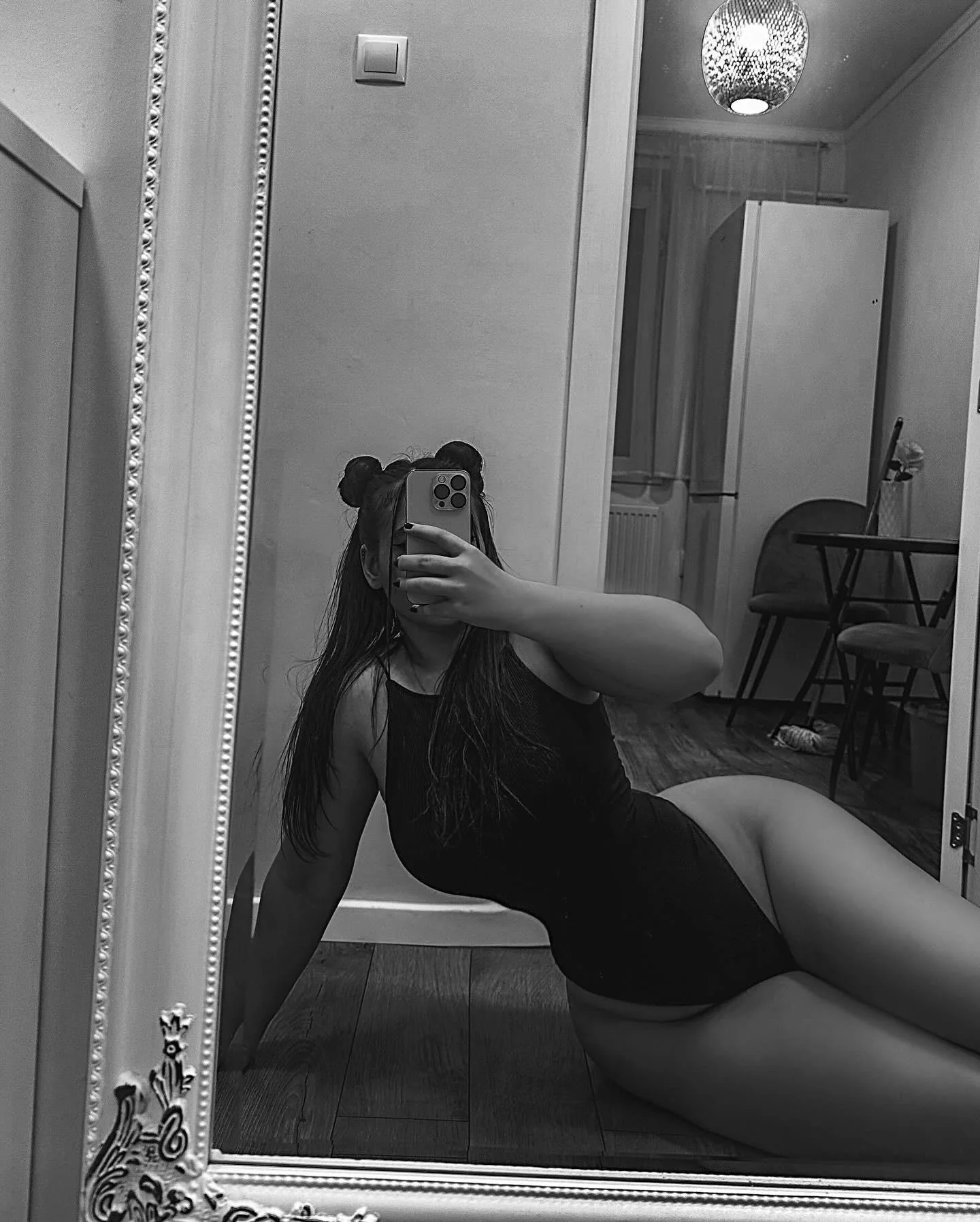 the mirror does 90% of the job picture 1 of 1