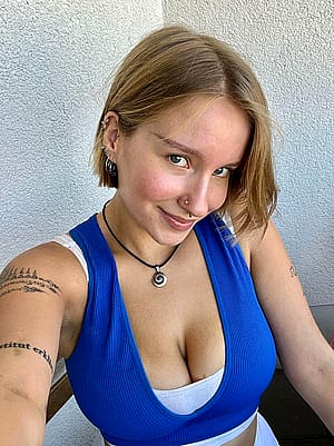 I wonder if you think that I look sexy'