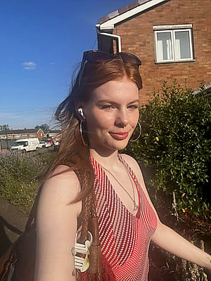 Pretty red dress'