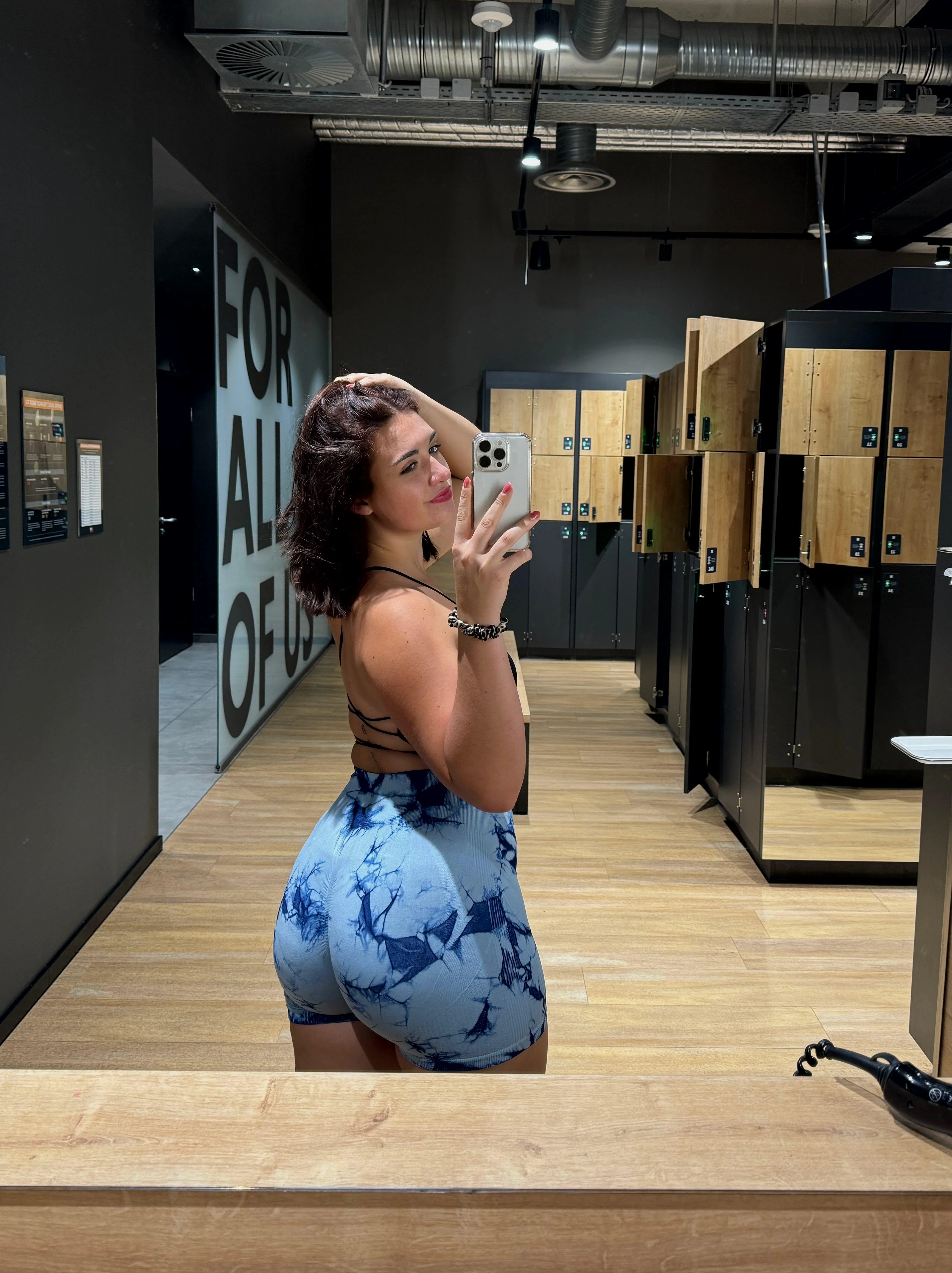 Do i look sexy in this? picture 1 of 1