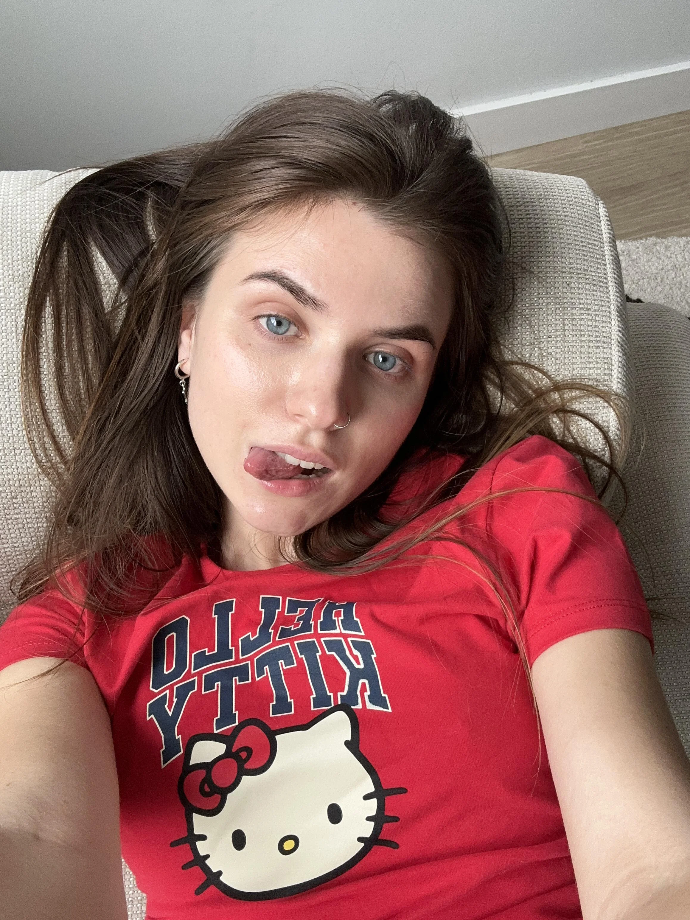 I could be your new favorite girl picture 1 of 1