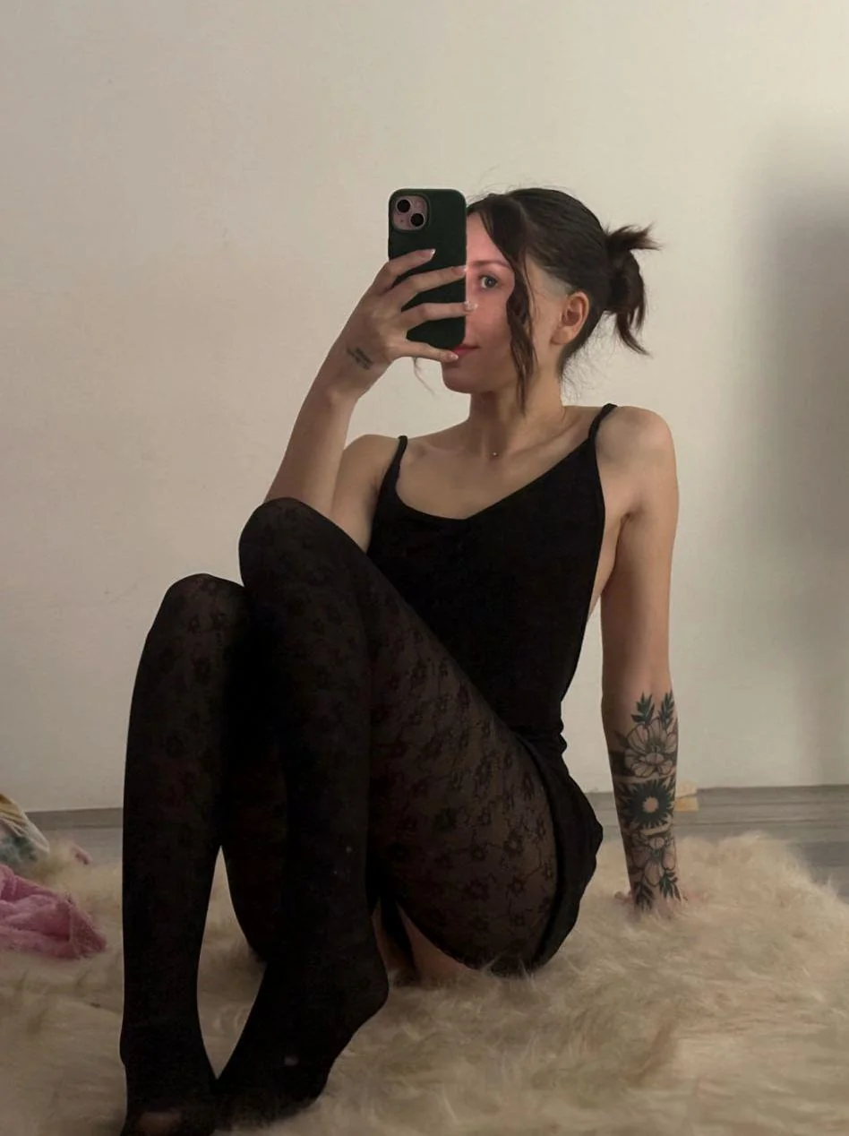 Am I attractive or not? F21 picture 1 of 1