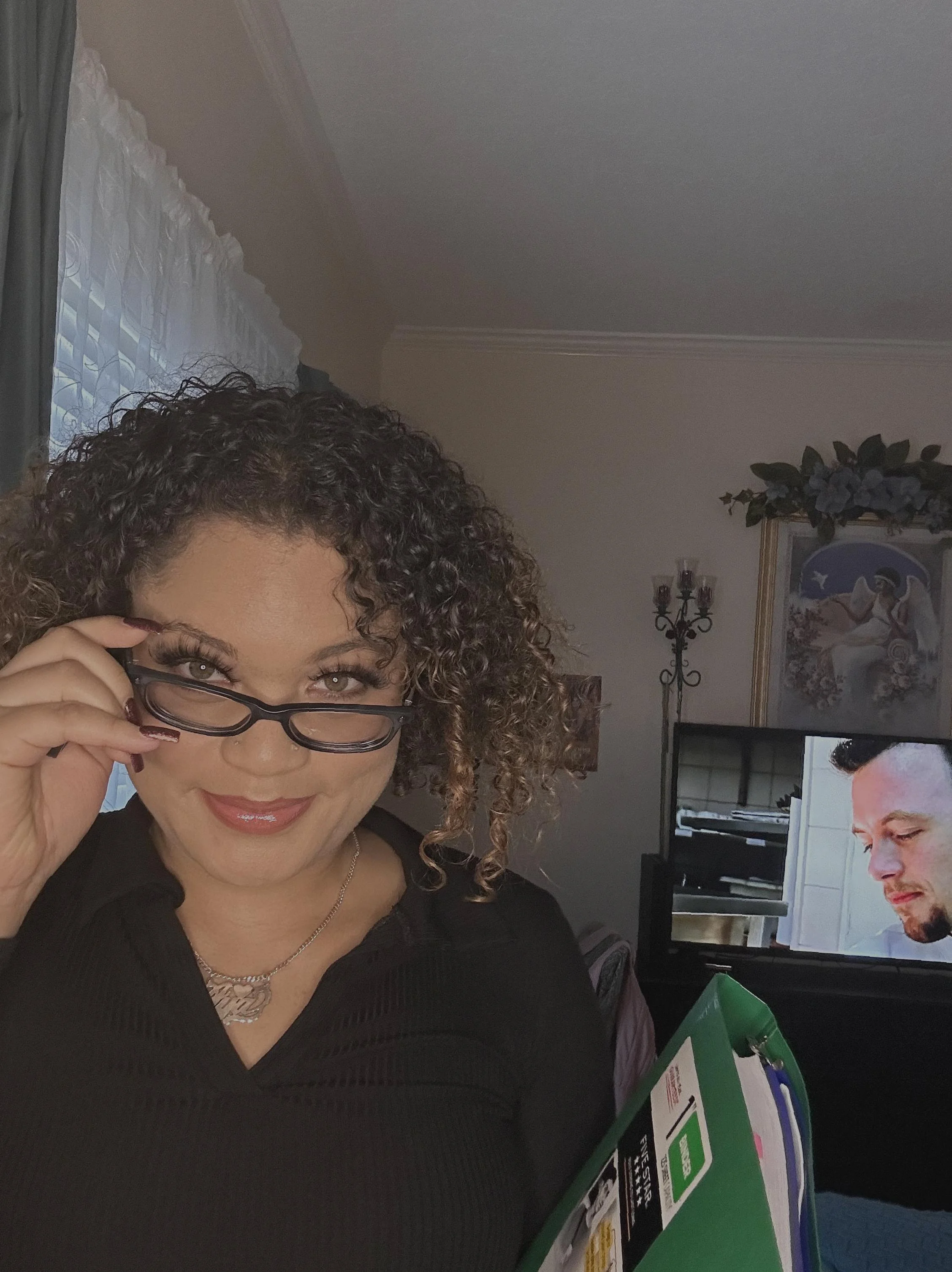 do I look geeky or sexy in glasses picture 1 of 1