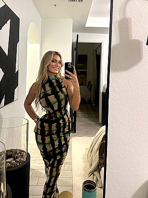 all dolled up before our 1st date'