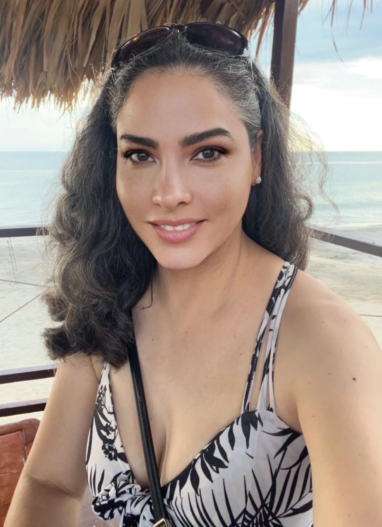 Just a classy girl at the beach picture 1 of 1