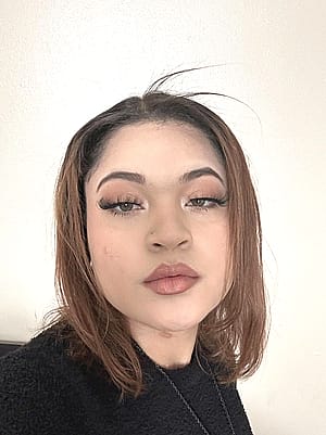 say hi if you like the look of me'