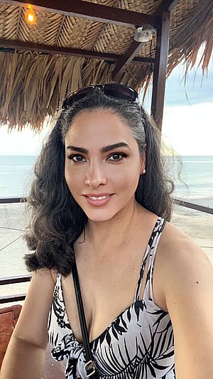 Would you go to the beach with me'
