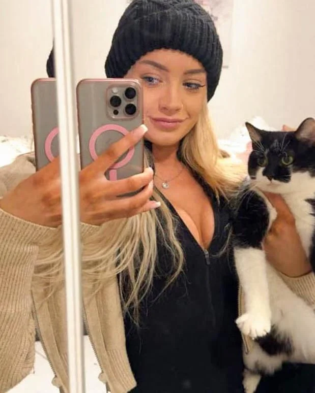do i look cute in this? picture 1 of 1