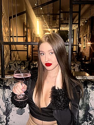 Would you take me to a fancy restaurant ?'