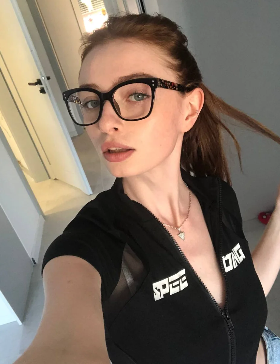 not your average white girl :) picture 1 of 1