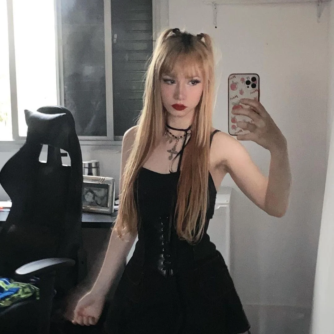 feeling cute with this dress picture 1 of 1