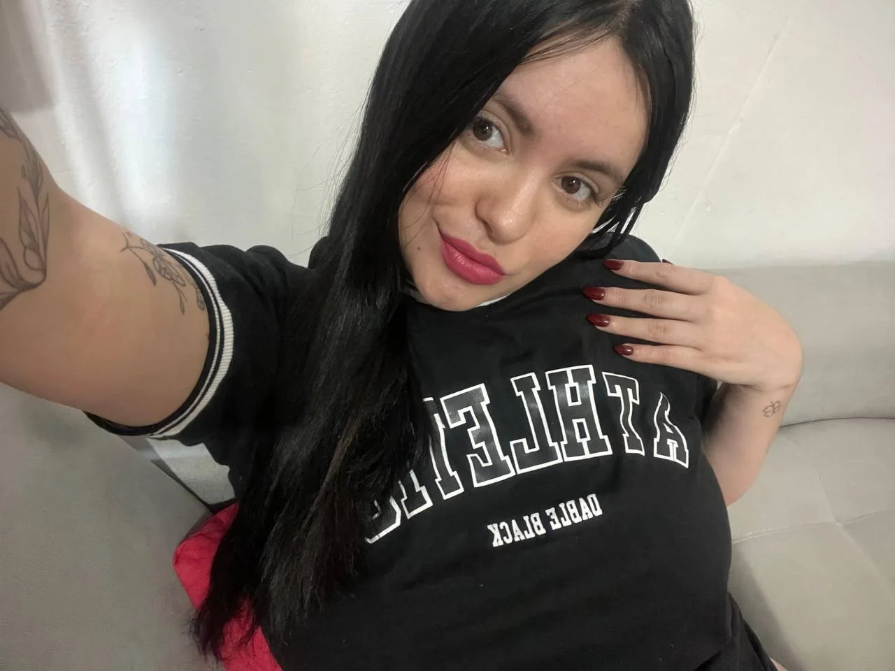 do you think I'm cute picture 1 of 1