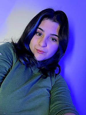 Do you like the way I look baby?'