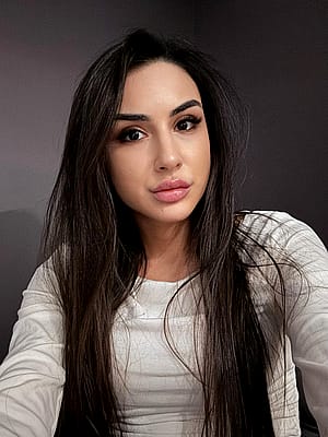 Brunette vibes'