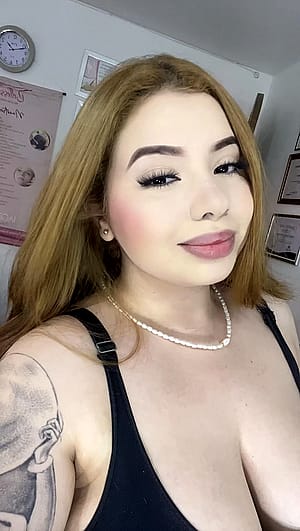 i think i overdone my makeup'