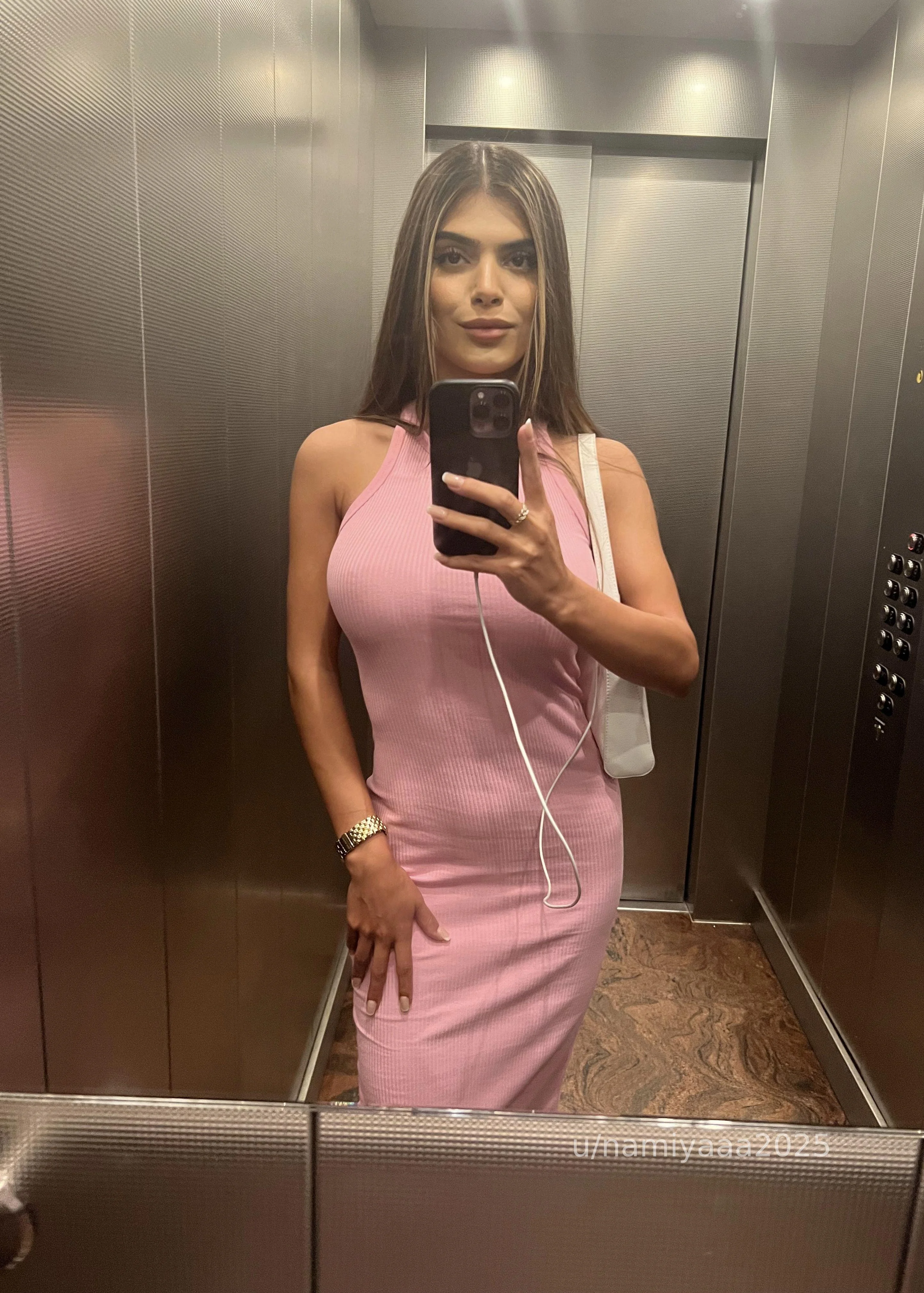 Cute and classy picture 1 of 1