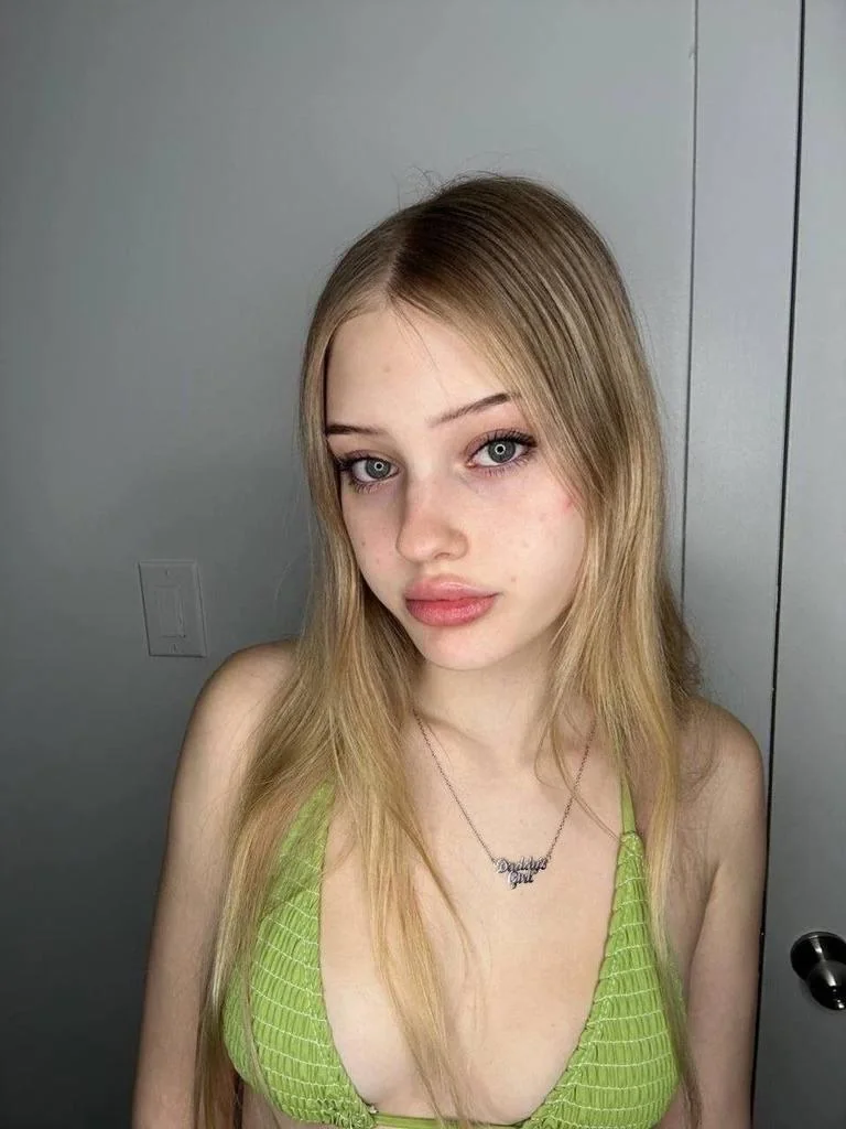 Dolled up for going out picture 1 of 1
