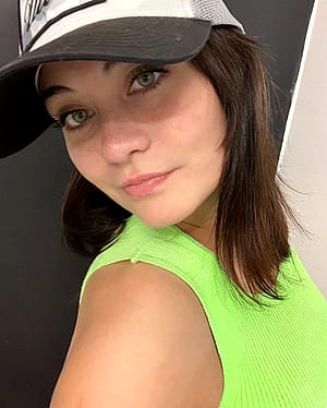 Feeling myself, do I look naturally hot? F22'