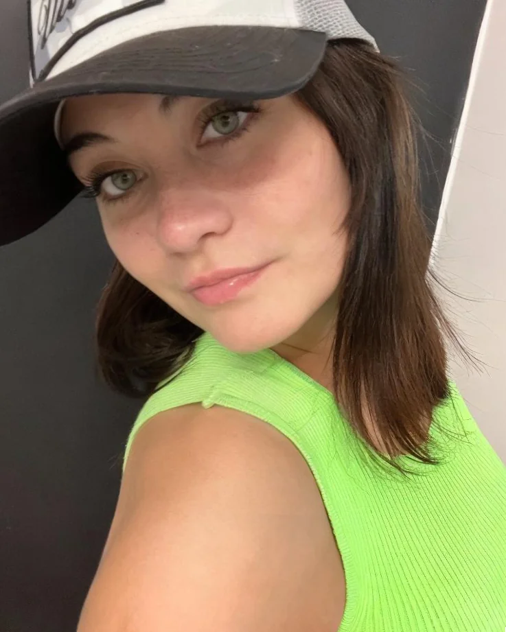Feeling myself, do I look naturally hot? F22 picture 1 of 1